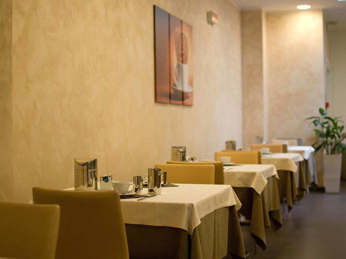 Hotel Cube Ravenna Restaurang bild